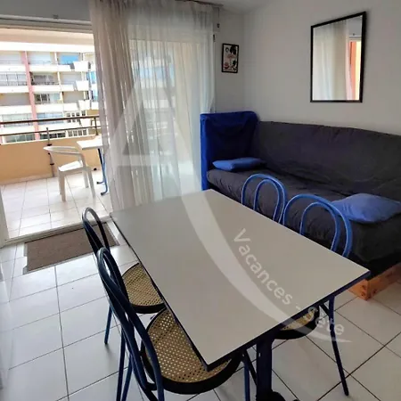 Terrasse Vue Piscine Et Apercu Pour 4 Personnes Avec Garage Apartment