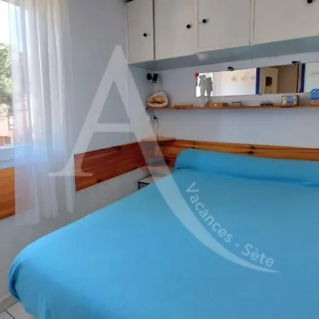 Terrasse Vue Piscine Et Apercu Pour 4 Personnes Avec Garage Apartment *