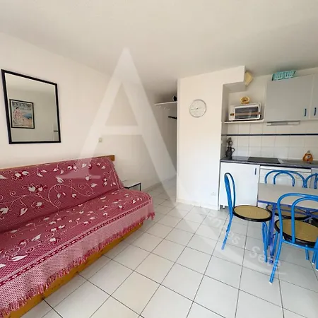 Terrasse Vue Piscine Et Apercu Pour 4 Personnes Avec Garage *